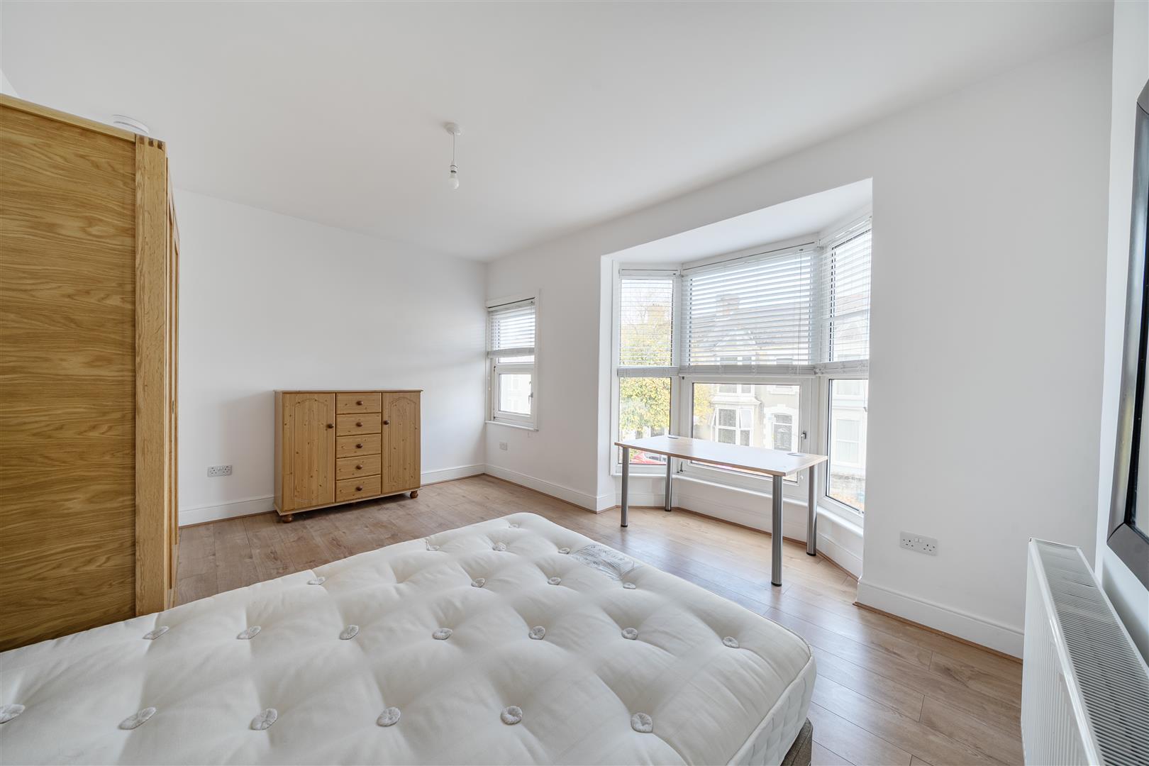 Glanbrydan Avenue, Uplands, Swansea, SA2 0HR